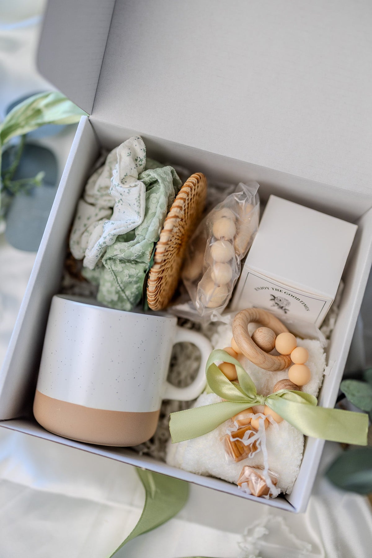 Self-Care Gift Box – Hug in a Box
