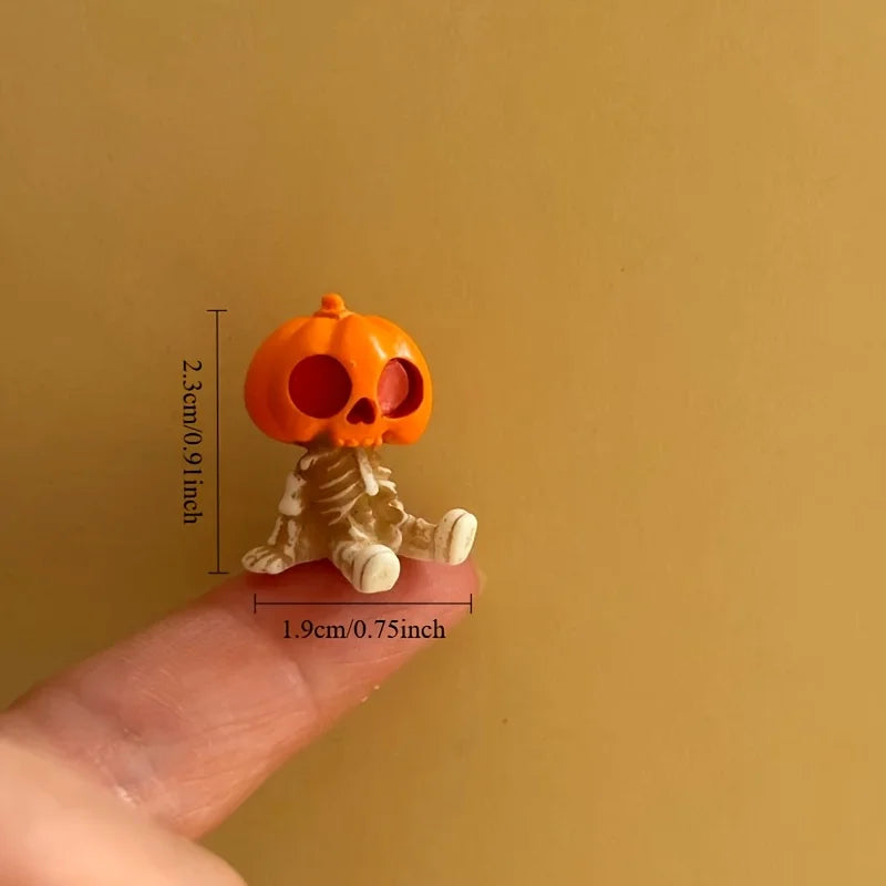 Halloween Mini Figurines Set | Pumpkins, Ghosts & Skulls | Spooky Resin Decor