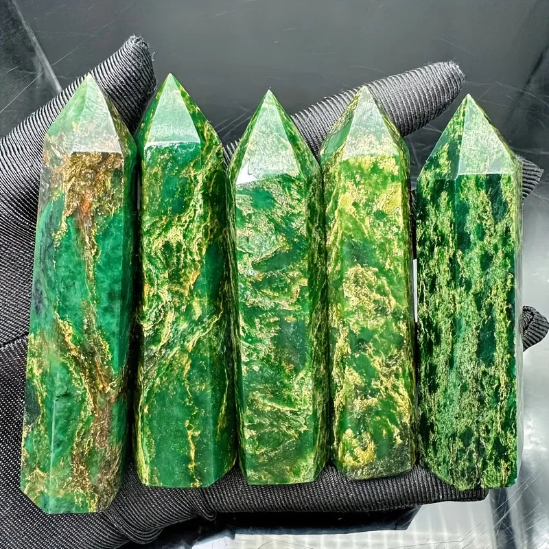 Natural Emerald Crystal Tower — Single Point Healing Stone for Home Decor