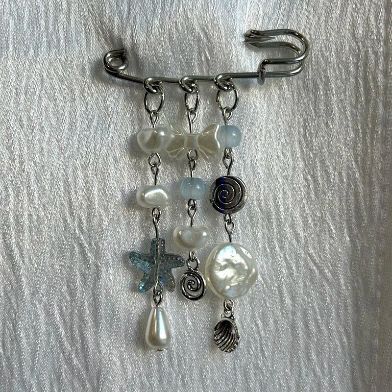 Handmade Beaded Safety Pin Bag Charm | Cute Aesthetic Heart Brooch