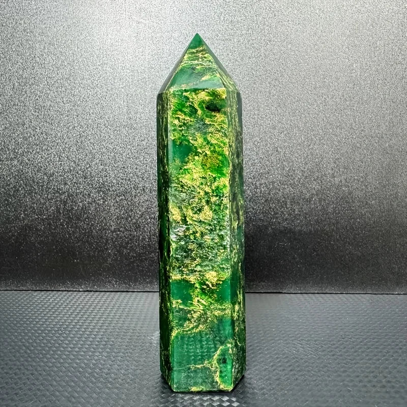 Natural Emerald Crystal Tower — Single Point Healing Stone for Home Decor