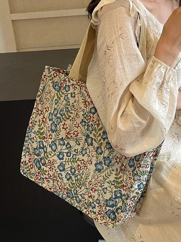 Oversized Canvas Tote Bag — Casual Commuter Shoulder Bag