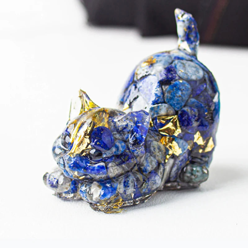 Natural Crystal Cat Figurine — Stone Sculpture Desktop Décor