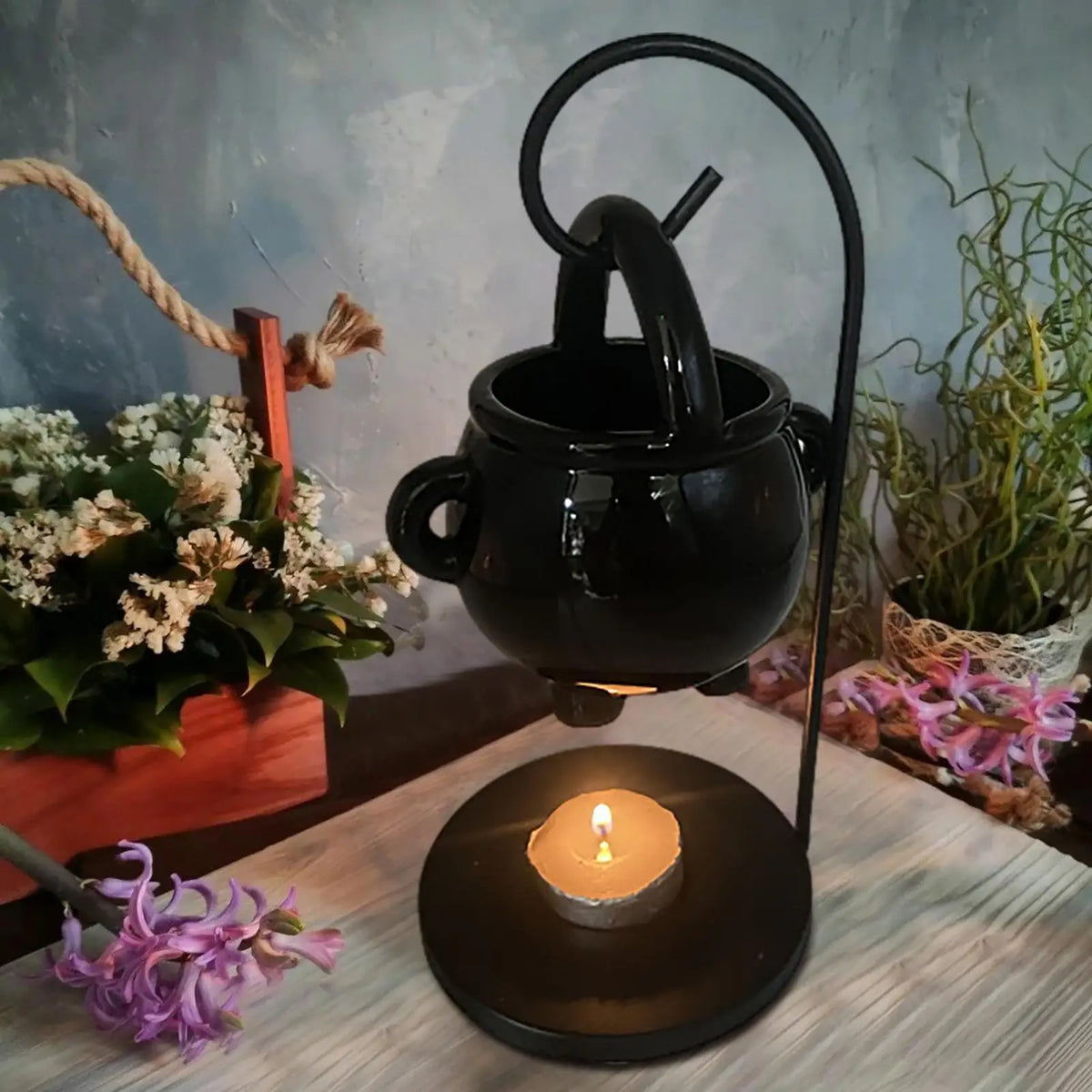 Witch Cauldron Wax Melt & Oil Burner | Hanging Halloween Aroma Diffuser