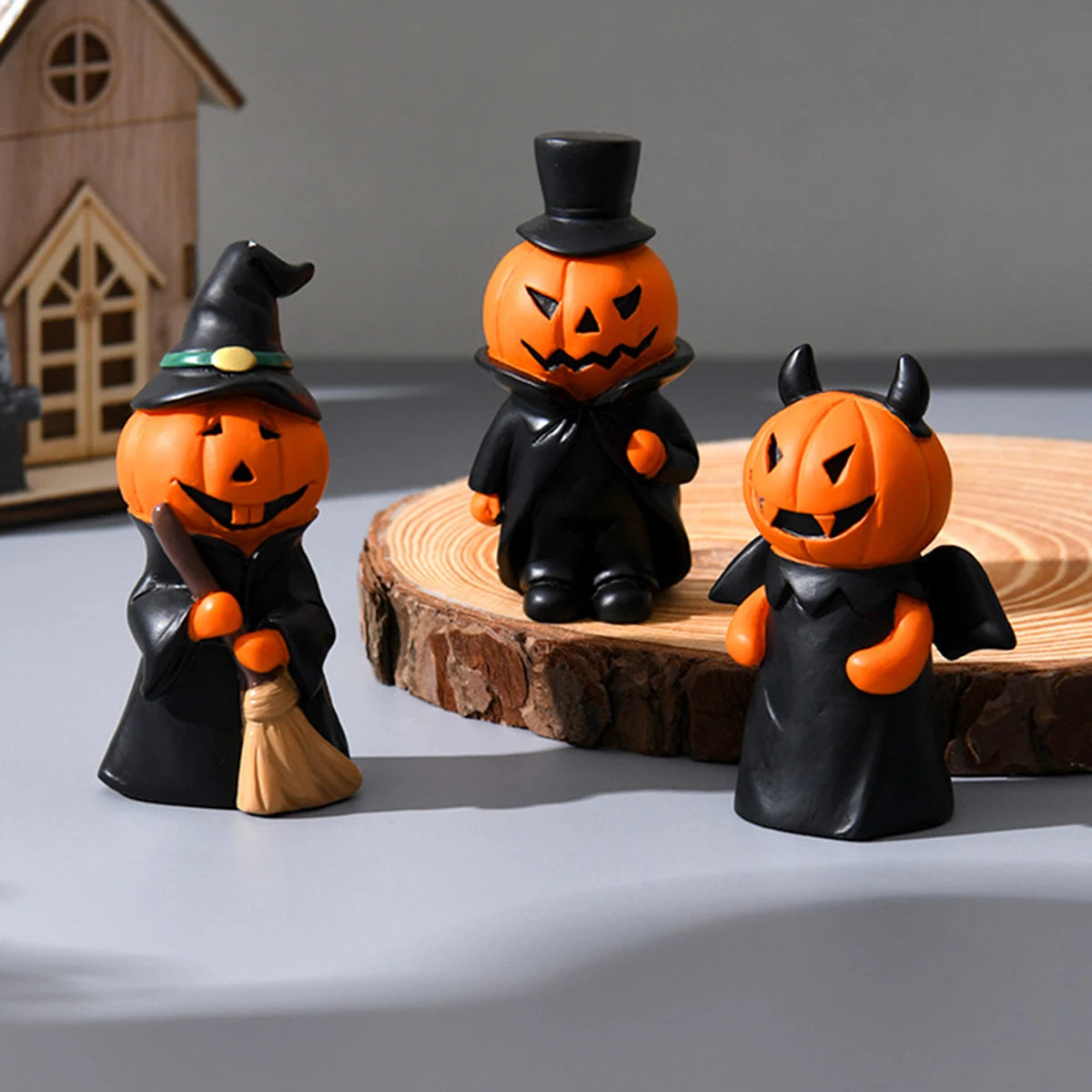 Halloween Mini Resin Figurine Set — Ghost, Pumpkin, Witch & Demon Tabletop Décor