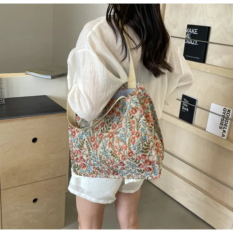 Oversized Canvas Tote Bag — Casual Commuter Shoulder Bag