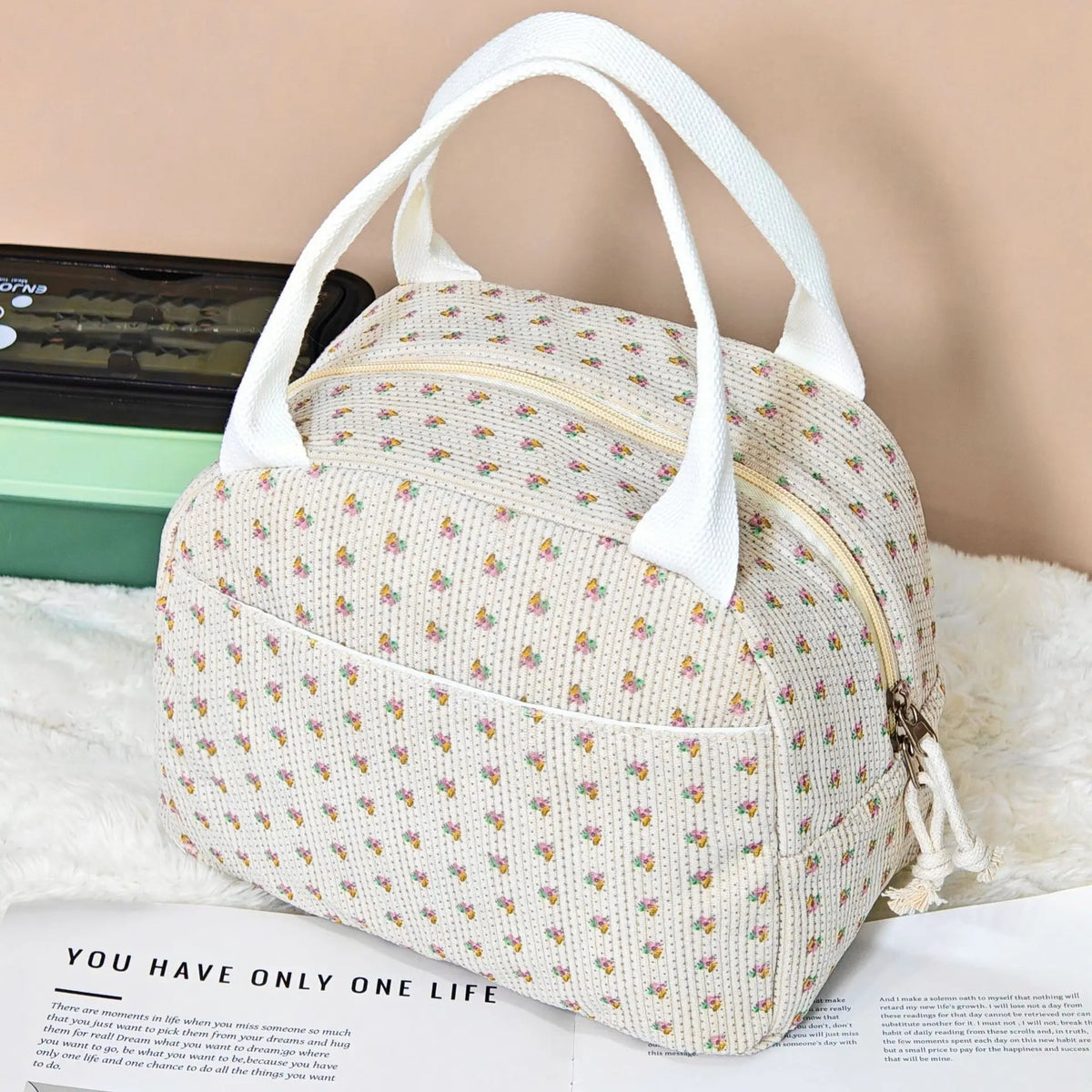 Quilted Floral Lunch Bag | Reusable Picnic & Travel Tote