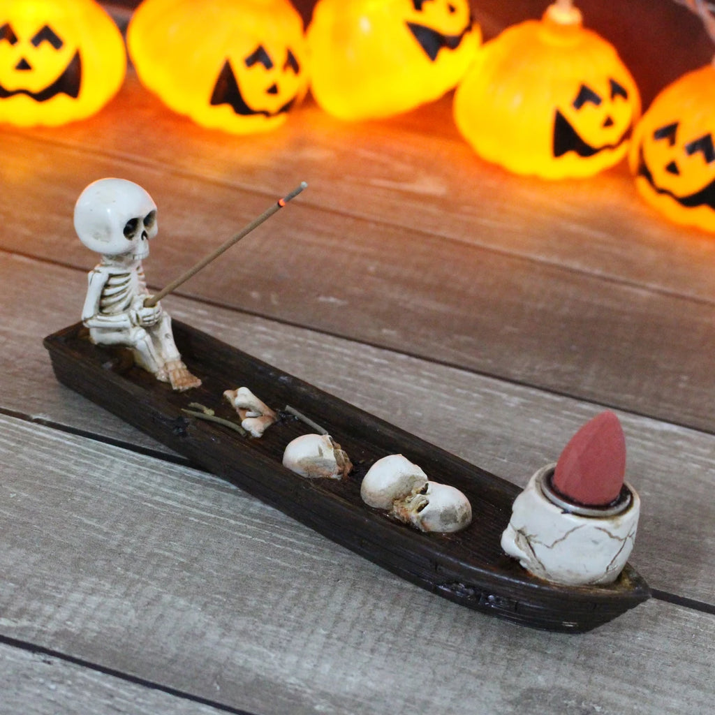 Skeleton Aromatherapy Canoe | Halloween Incense Holder | Spooky Resin Home Decor